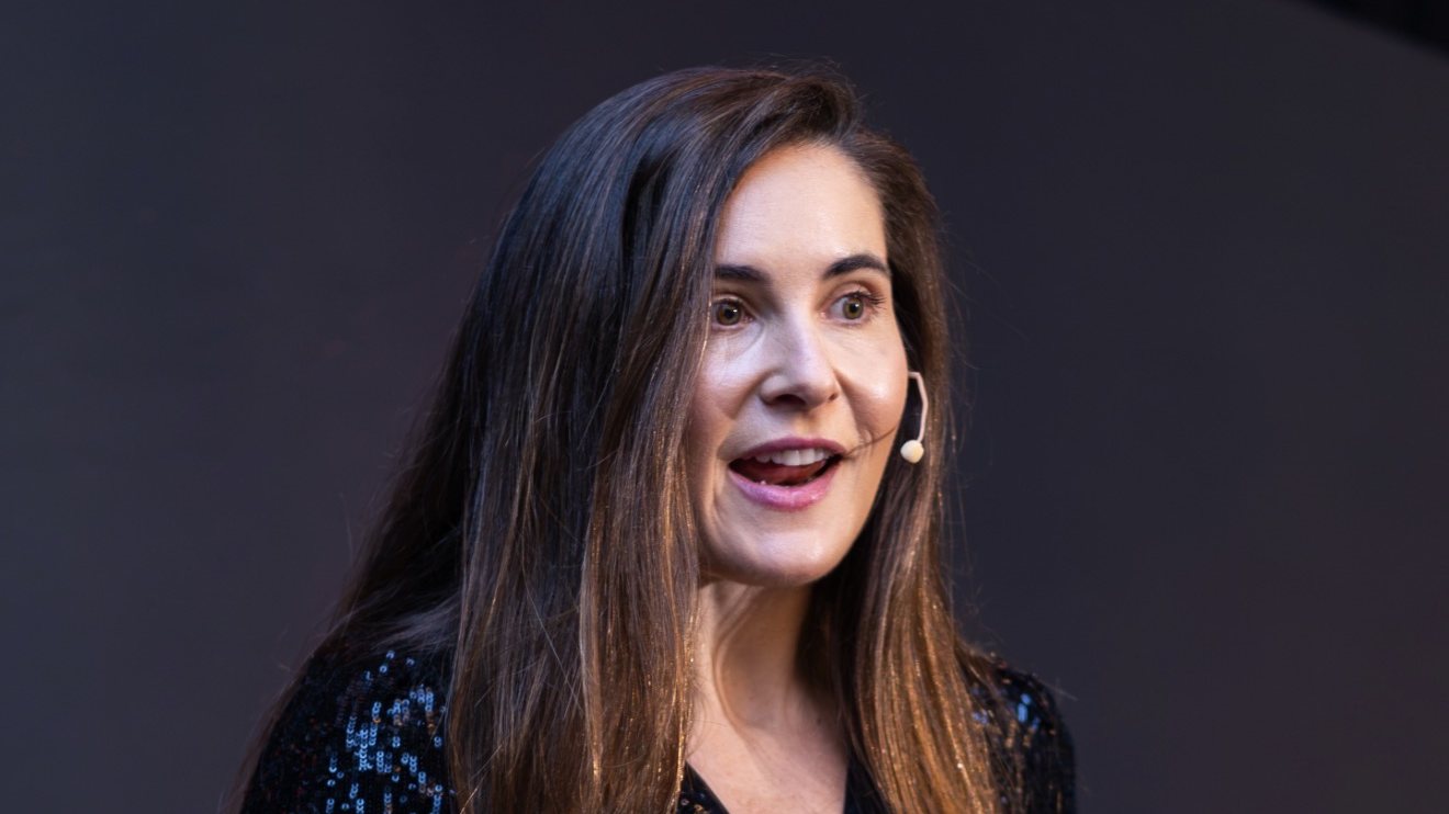 Willa Kammerer giving her signature talk, Brand on Fire, on the Life on Fire Live stage in Dallas